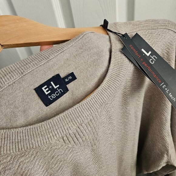 E + L Tech Men's XL Beige Light Grey Crew Neck Light Sweater - NEW with tags - Picture 2 of 9